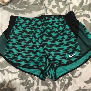 Nike DRI-FIT Tempo running shorts